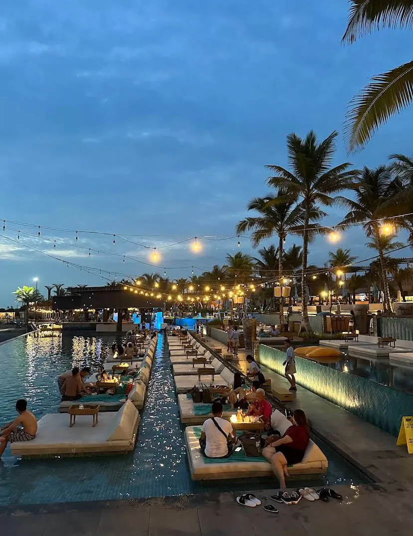 La Brisa Beach Club